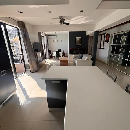 Sea View Flat דירה
